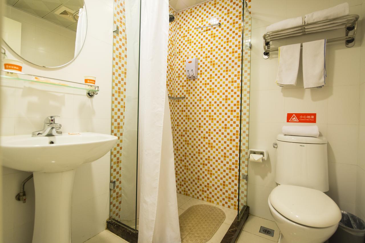 Home Inn Shanghai Lujiabang Road Metro Station Екстериор снимка